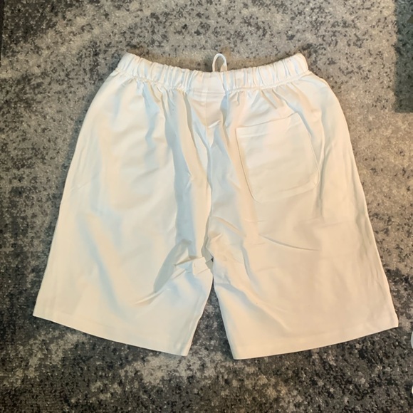 Essentials Fear of God White Logo Shorts Men’s Sizes S, M, L - Picture 2 of 2